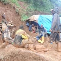 Encadrement des creuser artisanaux de minerais